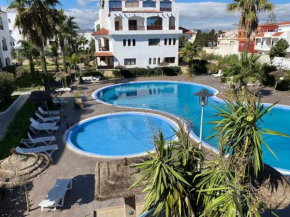Superbe appartement avec 3 chambres dans résidence bord de mer avec piscine